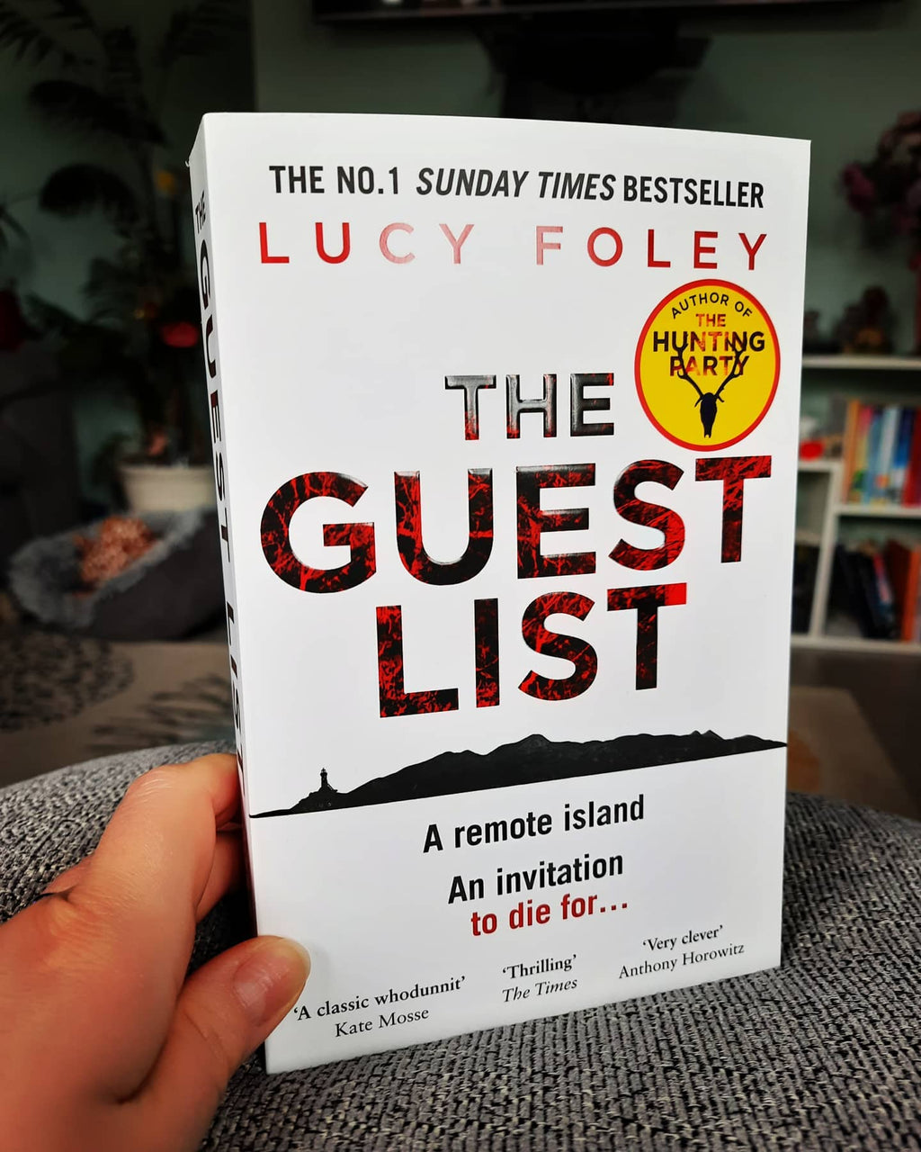 Lucy Foley
The Guest List: From the author of The Hunting Party, the No.1 Sunday Times bestseller and prize winning mystery thriller in 2021